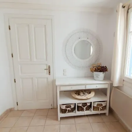 Вилла Elite 3 Bd With Pool & Sea View Houlakia (Mykonos)